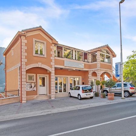 Apartments Boka Heart Котор Екстериор снимка