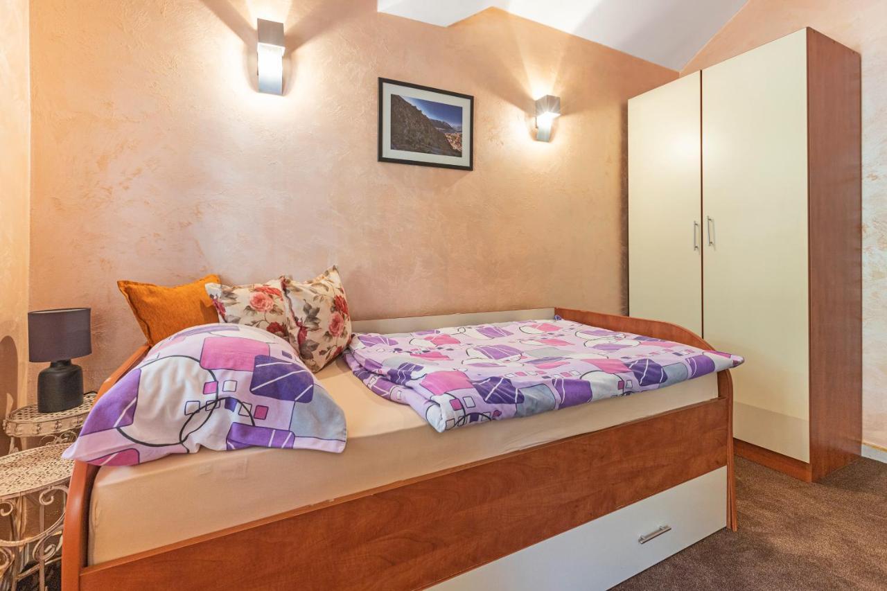 Apartments Boka Heart Котор Екстериор снимка