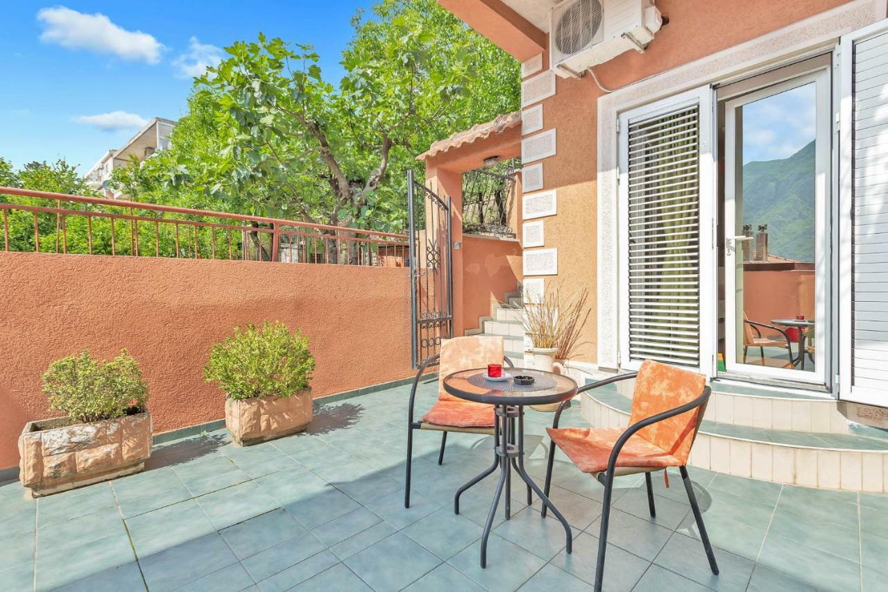Apartments Boka Heart Котор Екстериор снимка